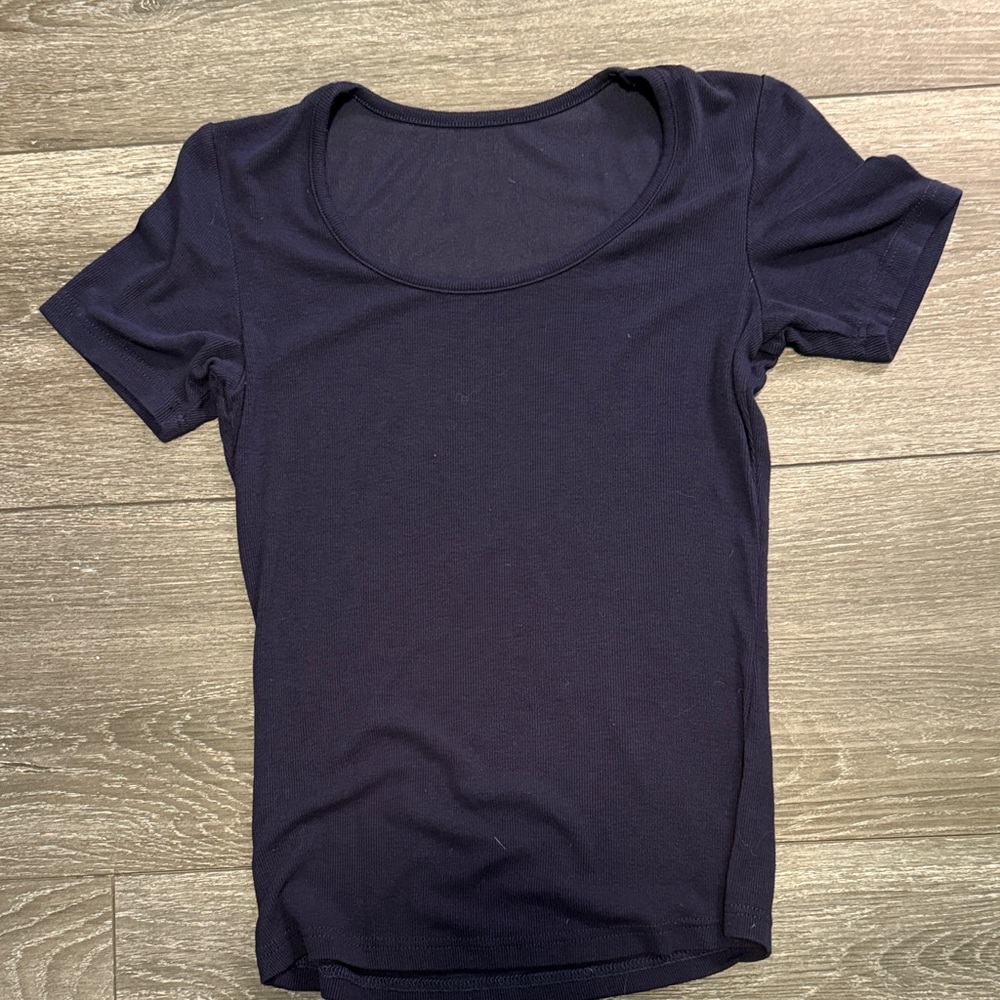 Women's Assorted Color Tops - Picture 4 of 5